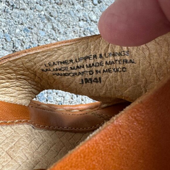 BORN WOMEN'S LEATHER WEDGE SLIP ON SANDALS BROWN SIZE 6 / 36.5 - Picture 14 of 16